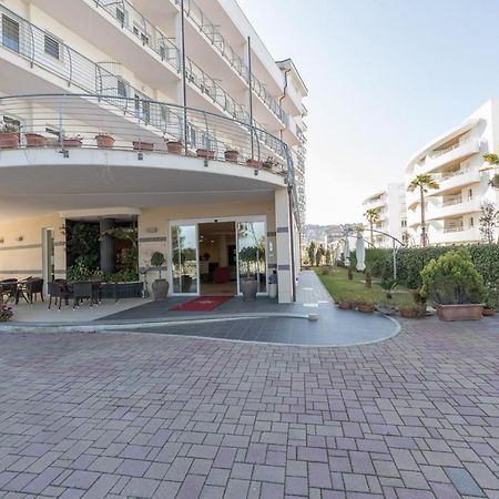 Hotel La Ninfea Montesilvano Marina Extérieur photo