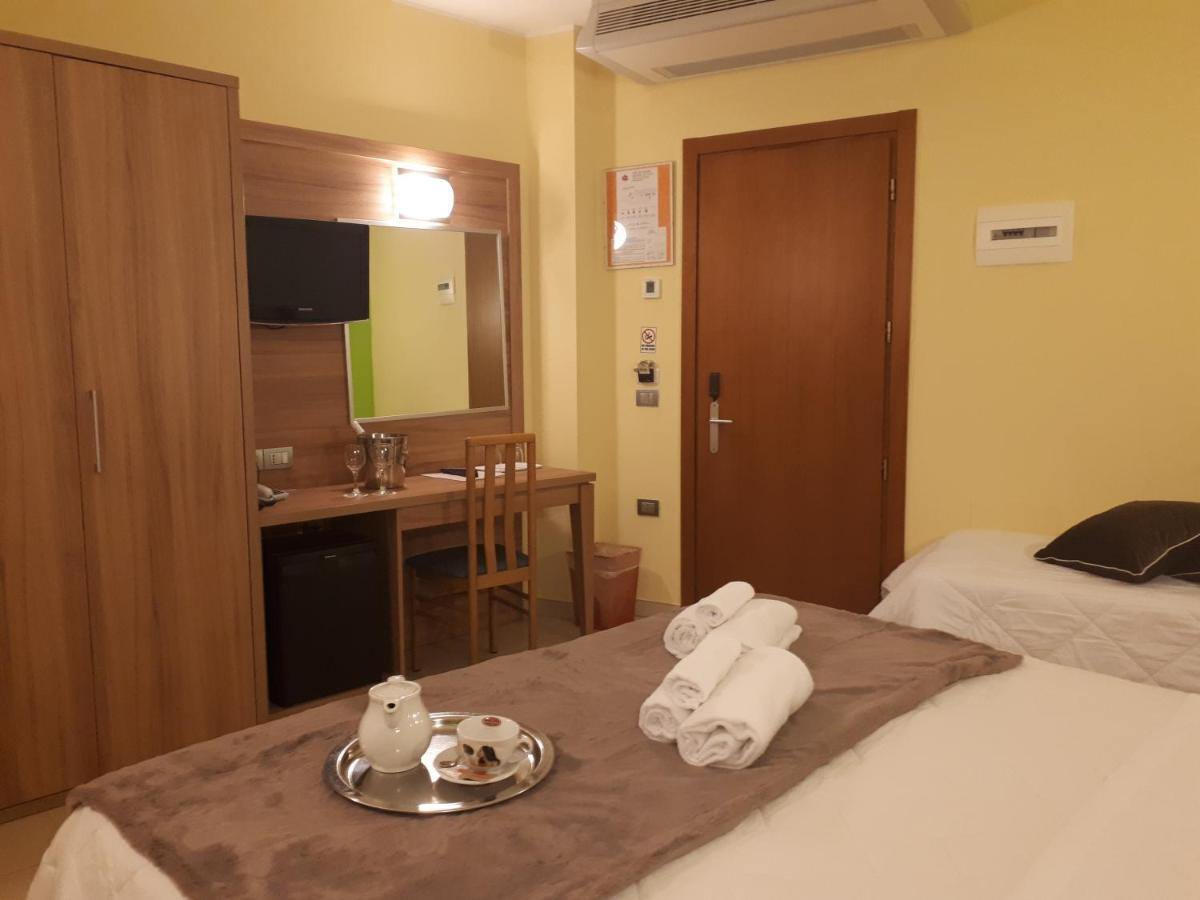 Hotel La Ninfea Montesilvano Marina Extérieur photo
