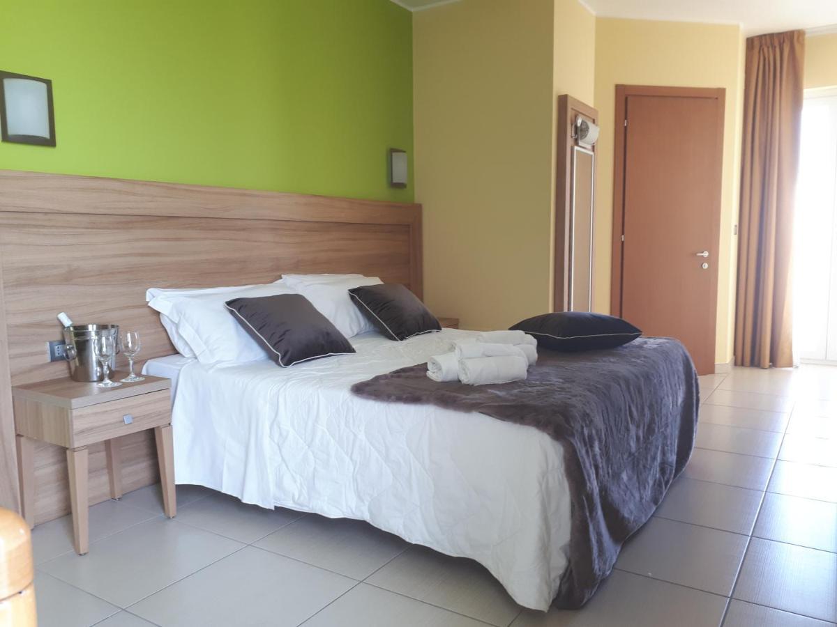 Hotel La Ninfea Montesilvano Marina Extérieur photo