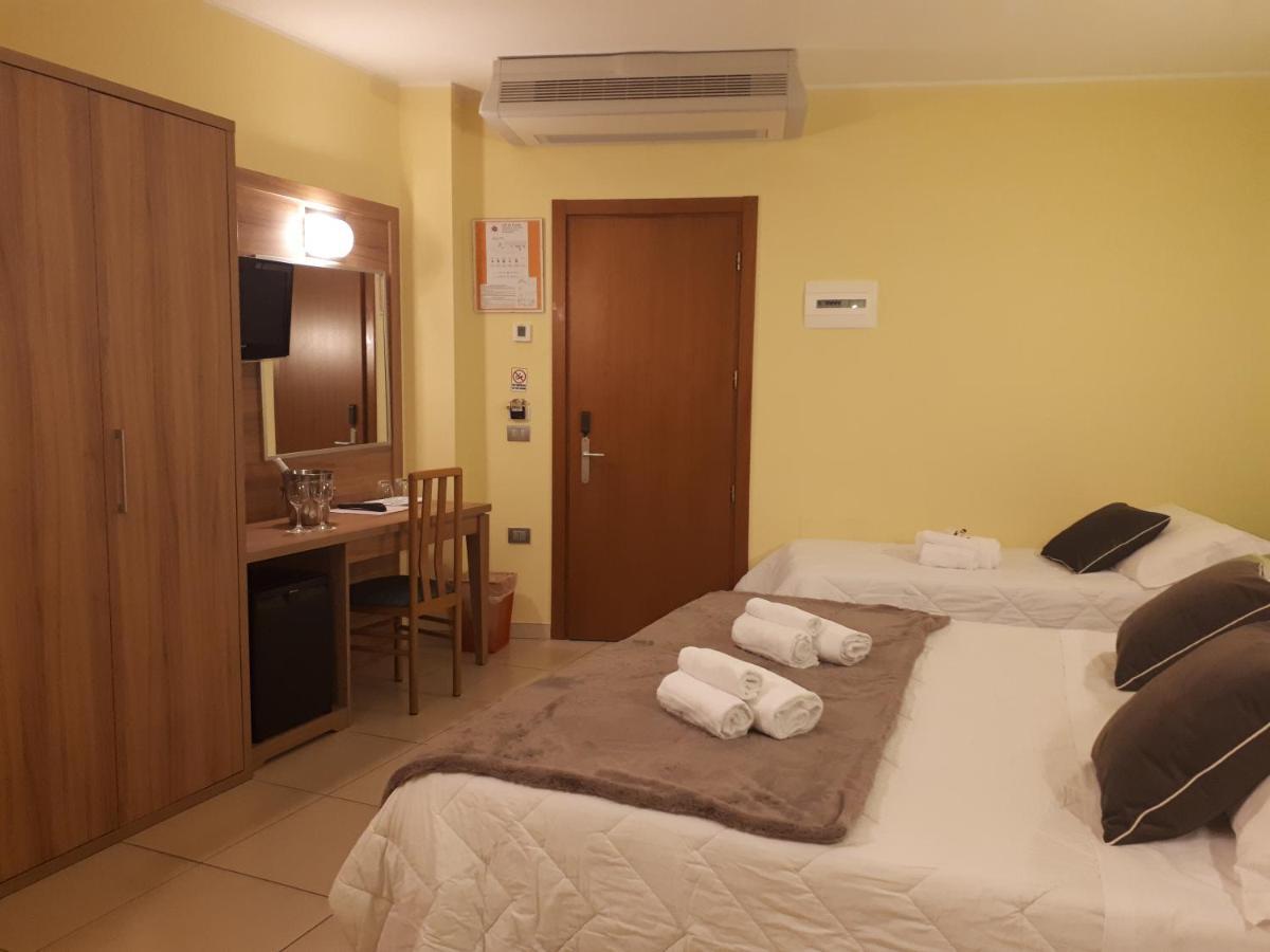 Hotel La Ninfea Montesilvano Marina Extérieur photo