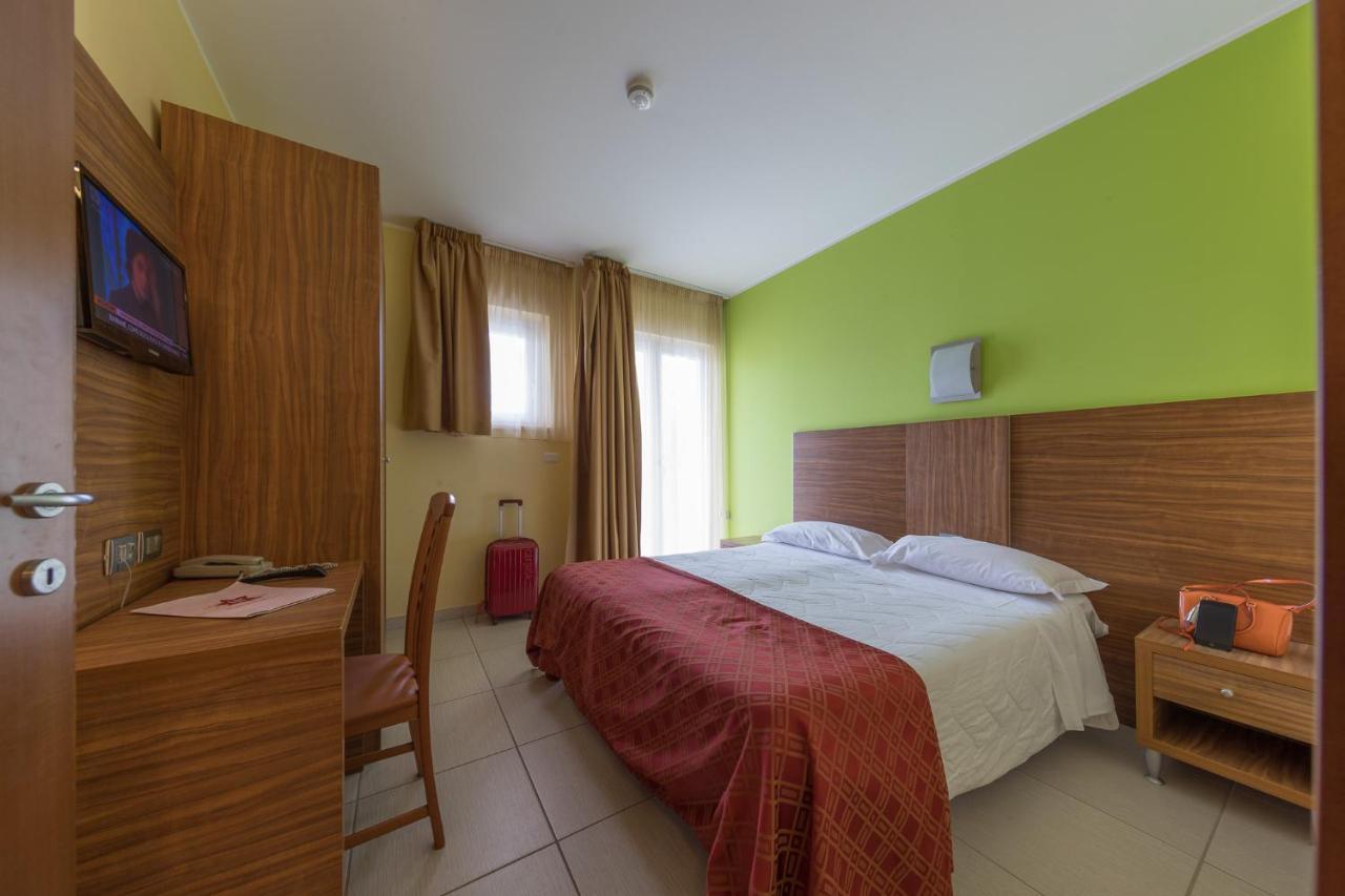 Hotel La Ninfea Montesilvano Marina Extérieur photo