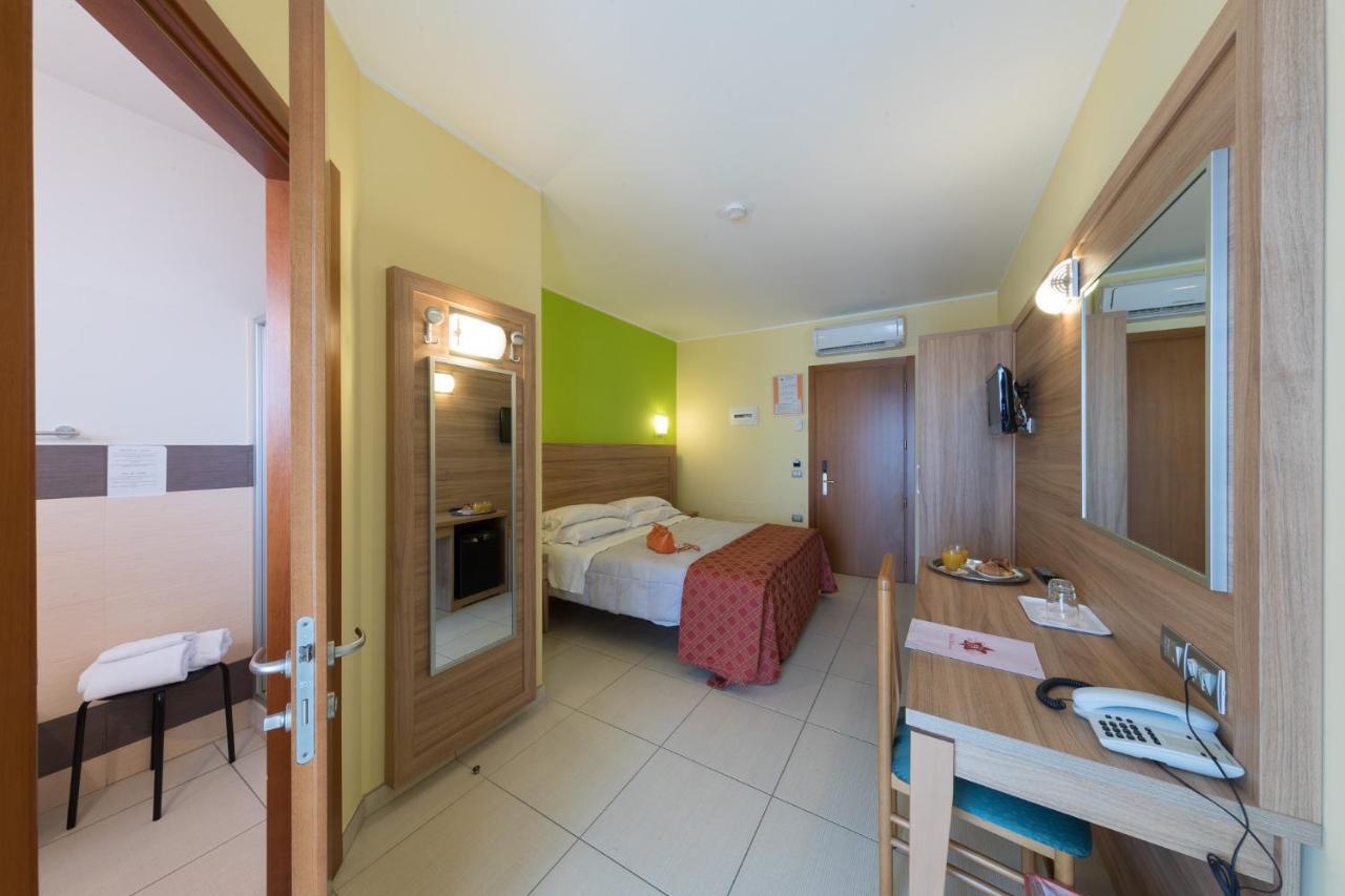 Hotel La Ninfea Montesilvano Marina Extérieur photo