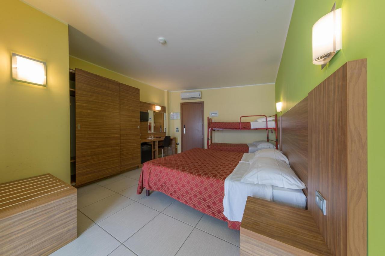 Hotel La Ninfea Montesilvano Marina Extérieur photo