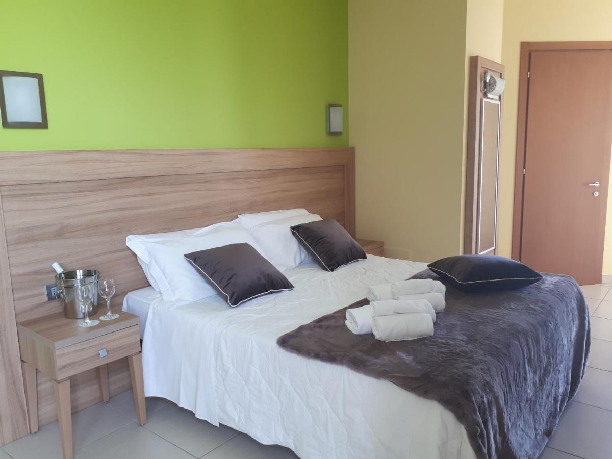 Hotel La Ninfea Montesilvano Marina Extérieur photo